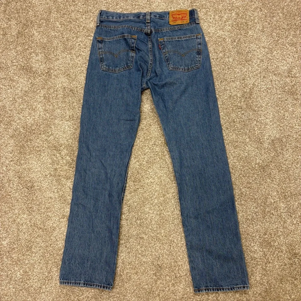 Levi's 501 Original Fit Jeans Men 30x32 Blue Straight Leg Button Fly Denim